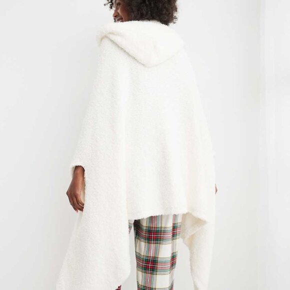 Aerie Marshmallow Cape Scarf - Picture 3 of 6
